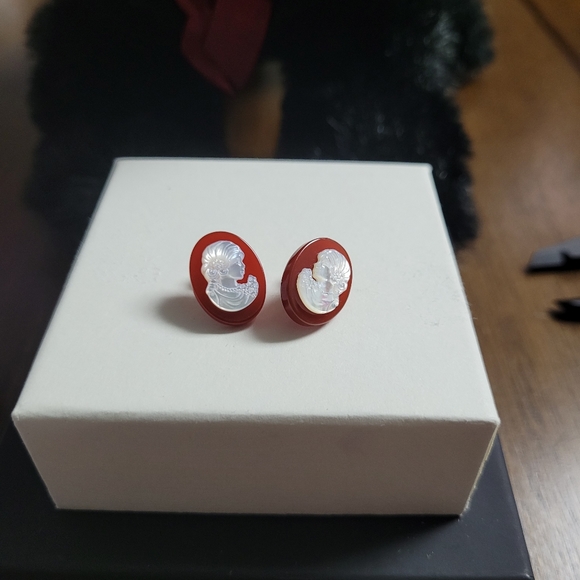 AuthenticRedAgateCameoEarrings - Picture 2 of 14